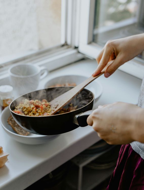 Can you serve your dog food that is warm?